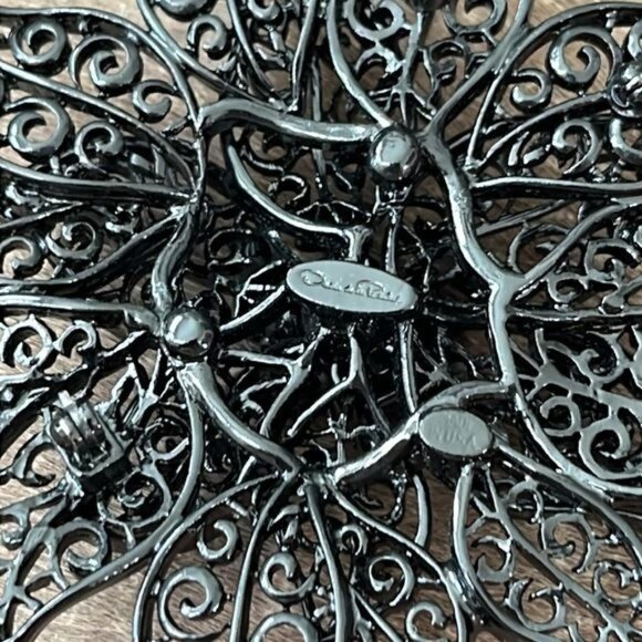 Oscar de la Renta Chain Rhinestone Brooch Belt Set - Picture 5 of 9